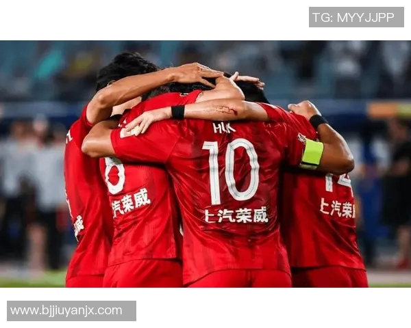 杭州足球队技术革新引发热议助力球队崛起与发展新篇章